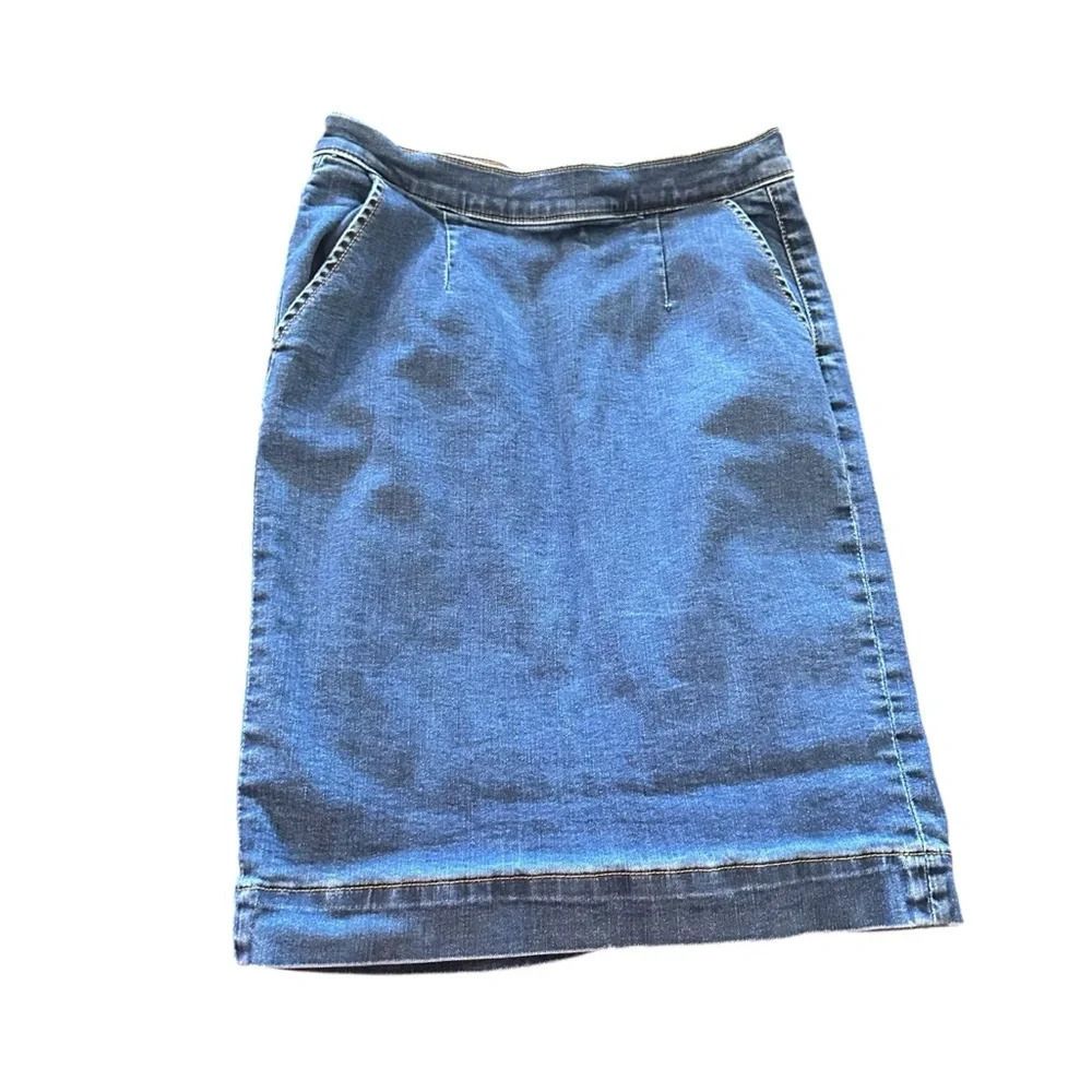 Gap women's size 26 midi denim skirt